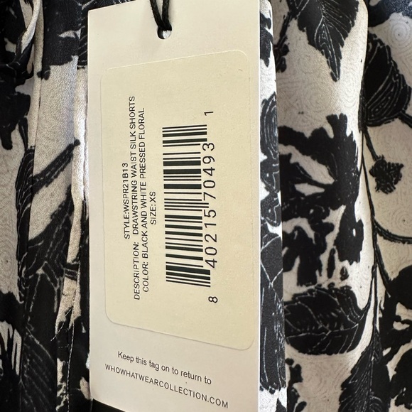 Who What Wear Shorts Women’s Size XS Black Pressed Floral Drawstring Waist NWT - Picture 4 of 6